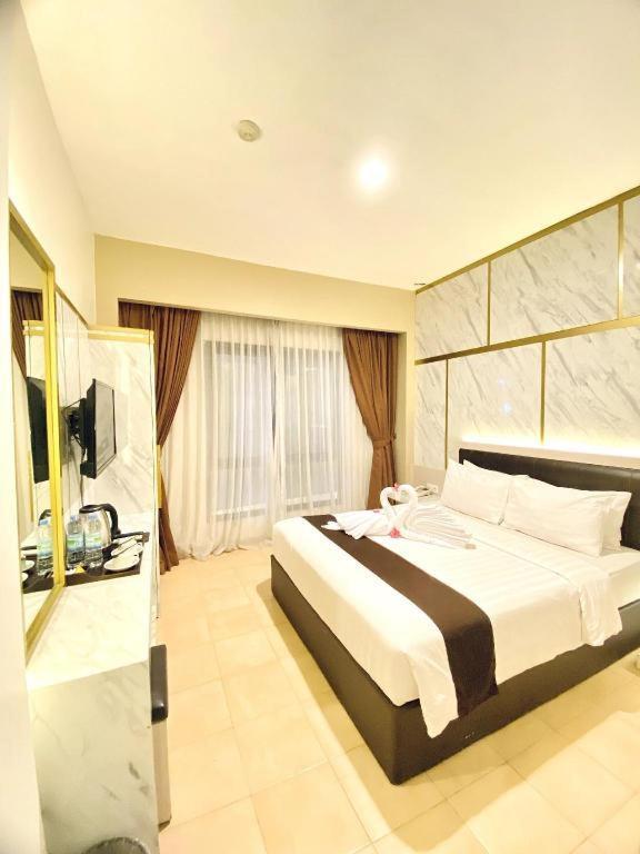 Grand Malioboro Hotel 3*