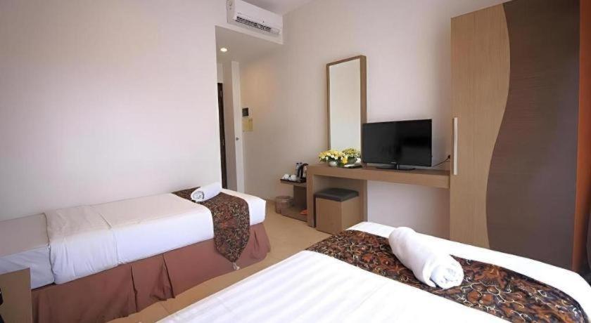 Grand Malioboro Hotel 3*